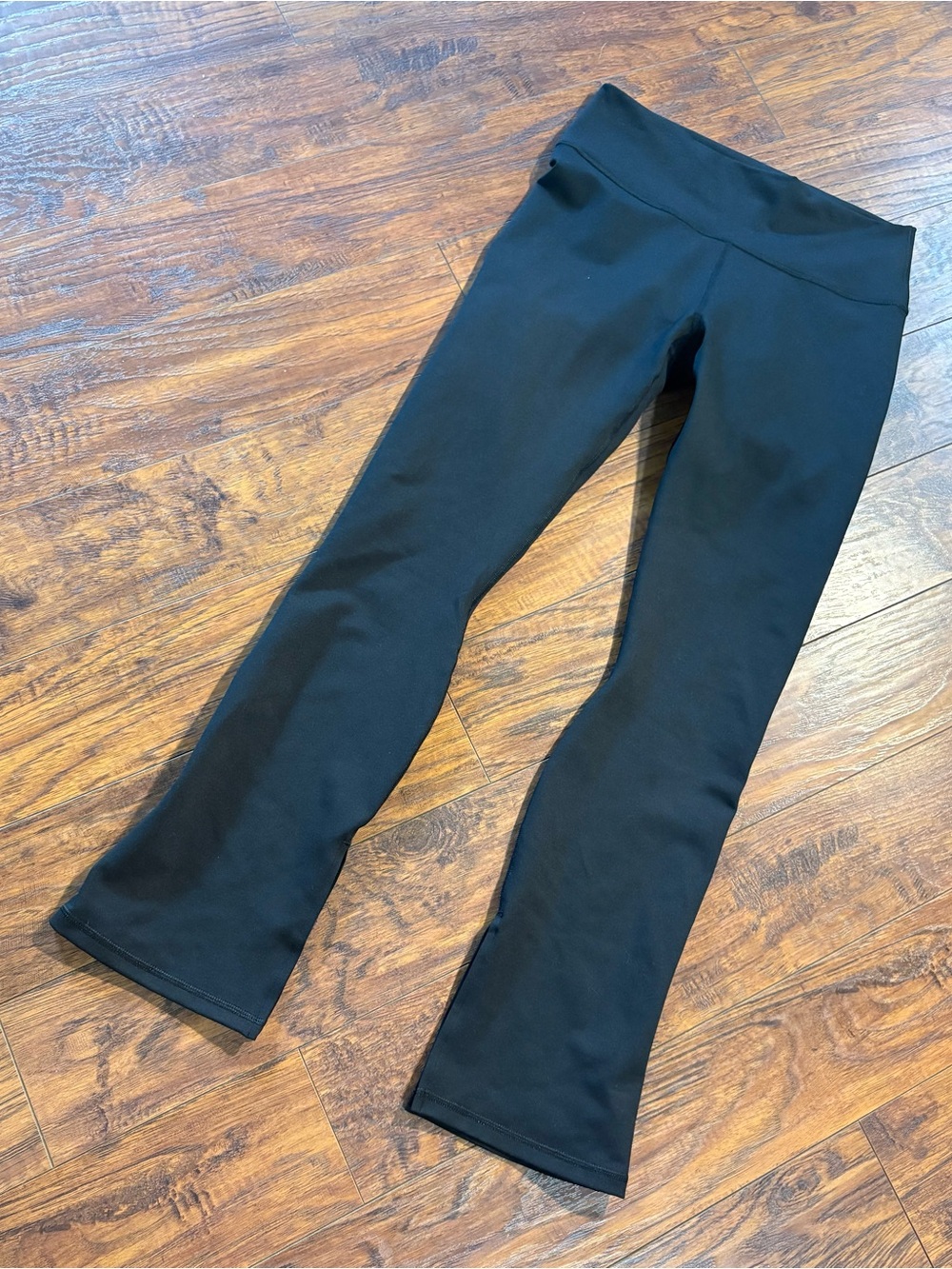Fabletics PowerHold women’s size L flare leggings